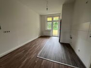 **1 Monat Mietfrei** Frisch renovierte 2-Zimmer Wohnung mit Balkon! - Iserlohn