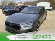 Skoda Superb, Combi Sportline iV Vorb Blind-Spot elektr Heckkl LichtAssist Induktiv Laden Frontscheibenheiz vo hi hi vo VZE Digi SpurAssist Sunset Spiegel elektr anklappbar 4xEFH Armlehne Connect Blin, Jahr 2022 - Beilngries