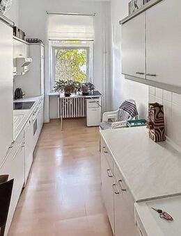 Kapitalanlage: Schöne und helle, vermietete 3-Zimmer-Eigentumswohnung in Berlin Steglitz - Berlin