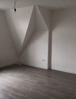 Charmante Altbauwohnung im Herzen von Hannover - Hannover