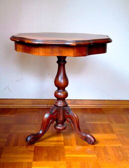 Beistelltisch, antik - Garbsen