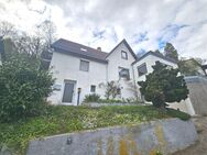 Kleines Haus mit schönem Ausblick und Garage zum Sanieren - Heidenheim (Brenz)