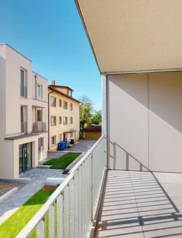 Moderne, nachhaltige 4-Zi-Wohnung mit barrierefreiem Komfort Balkon, Stellplatz und durchdachtem Energiekonzept in Lörrach - Lörrach