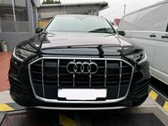 Audi Q7, 3.0 45 TDI quattro 45 TDI quattro basis, Jahr 2021 - Frankfurt (Main)