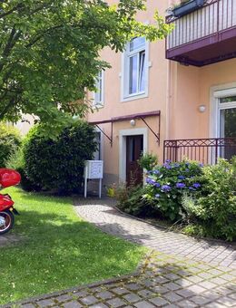 Charmante ETW leerstehend, auch zur Eigennutzung in villenartigem Mehrfamilienhaus in Dresden - Dresden
