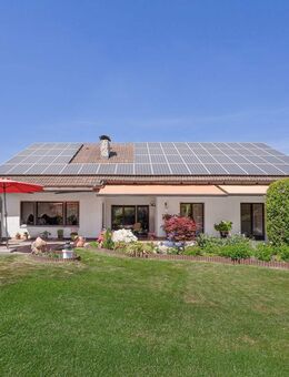 Neue Wärmepumpe! 1-2 Fam.-Haus in bester Wohnlage mit PV-Anlage inkl. Stromspeicher! - Aiglsbach