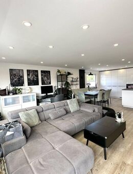 TOP 3-Zimmer Wohnung mit Balkon und separaten Gartenanteil - Göppingen