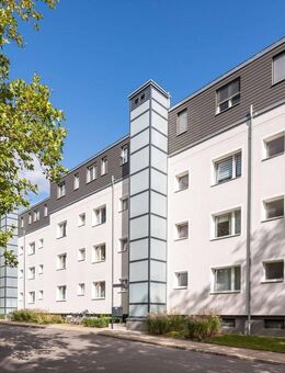 Energieeffizienzklasse B: Vermietete 4-Zimmerwohnung mit Balkon und Gäste-WC - Berlin