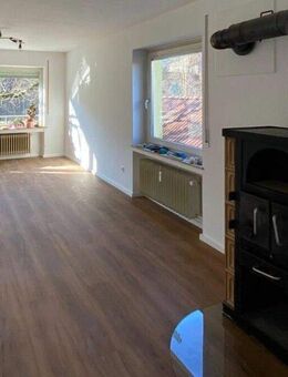 Neu modernisierte 5-Zimmer-Wohnung mit Balkon, Terrasse & Garten im Zweifamilienhaus - Mittelbiberach