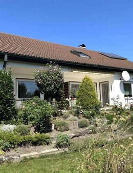 Großes Einfamilienhaus mit Einliegerwohnung ruhig gelegen, mit unverbautem Weitblick - Friedberg