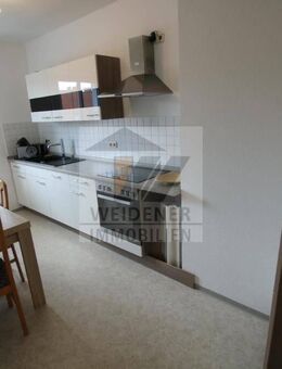 3-Raum-Wohnung mit Süd-Balkon, Bad mit Wanne & Dusche - Ruhige Lage mit Blick ins Grüne! - Gera