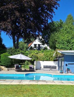 Exklusives Einfamilienhaus mit Seeblick und Pool - Preetz (Schleswig-Holstein)