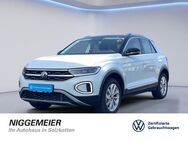 VW T-Roc, 1.5 TSI STYLE, Jahr 2024 - Salzkotten