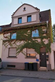 Zweifamilienhaus in zentraler Lage - PROVISIOINSFREI für den Käufer - Zwangsversteigerung
