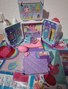 Puppen Krankenwagen (Einhorn) - Oberhausen Zentrum