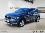 Volvo XC40, Momentum, Jahr 2021 - Landshut