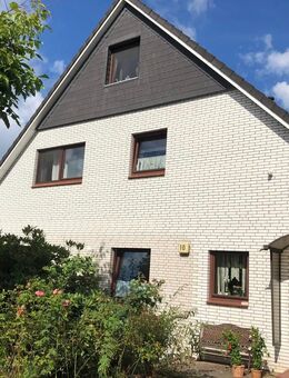 Einfamilienhaus mit Einliegerwohnung in Henstedt-Rhen - am Naturschutzgebiet! Courtagefrei! - Henstedt-Ulzburg
