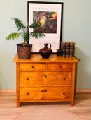 Kommode antik, Weichholz, Landhaus, 1920er, Honigton, Hingucker in 74831