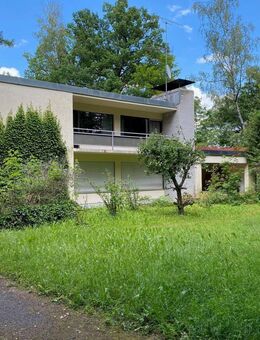 Villengrundstück mit freistehendem Einfamilienhaus (Altbestand) in Baldham/Vaterstetten - Vaterstetten