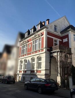 Stilvolle DG-Wohnung, Altbau-Villa in City-Lage! - Detmold