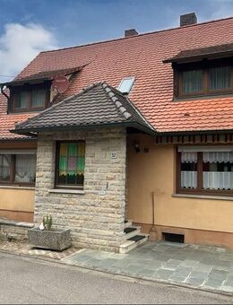 Modernisierungssbedürftige Doppelhaushälfte mit Potenzial - OT Tauberzell - Adelshofen (Regierungsbezirk Mittelfranken)