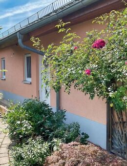 Entspanntes Wohnen auf einer Ebene - Bungalow mit Garten und überdachter Terrasse - Gera