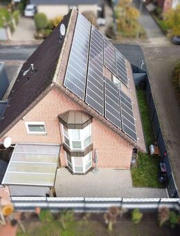 IMMOBILIEN GUMNIOR präsentiert: 4-Zimmer Erdgeschosswohnung mit kleinem Garten im Zentrum von Neuenkirchen - Neuenkirchen (Nordrhein-Westfalen)