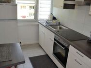 *2-Raum-Wohnung in Seenähe mit Einbauküche und Stellplatz* - Zwenkau