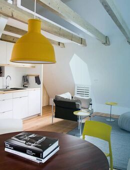Exklusive 3 Zimmer-Wohnung in historischer Burg Bachem mit Designermöbeln - Frechen