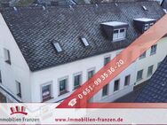 Fell: Wohn- und Geschäftshaus mit freier Gewerbeeinheit, großem Innenhof, 3 Garagen und Garten - zahlreiche Nutzungsmöglichkeiten auf 838 m² Grundstüc - Fell
