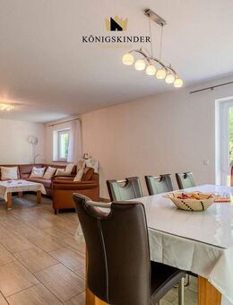 Idyllische Doppelhaushälfte mit Einliegerwohnung und eigenem Waldstück in RT-Sondelfingen - Reutlingen