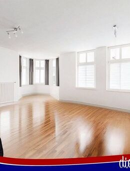 *** 2 Zimmer - hell - Stadtfeld Ost - Fahrstuhl - Altbau *** - Magdeburg