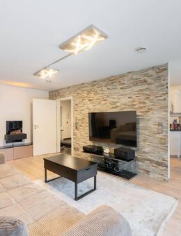 AIGNER - Ideal als 4er ( evtl. 5er) WG-Wohnung geeignet nh. Campeon/ Infineon - Unterhaching