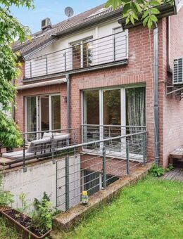 Exklusives Townhouse mit neuer EBK, vollklimatisiert - ISD - Düsseldorf