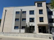 Neubau! 3 Zimmer - Gäste-WC- Aufzug - Terrasse mit Gartenanteil - Tiefgarage - Henstedt-Ulzburg