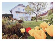 Weitblick & Nachhaltigkeit, große Räume, drei Bäder, PV-Anlage-Speicher-Wallbox, teilmöbliert, Einliegerwohnung, Naturkeller & mehr - Großheirath