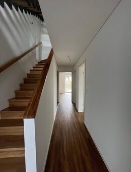 5 Zimmer-Wohnung EG-DG, Matzentalweg 4 - Küssaberg
