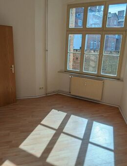 Gemütliche 2-Zimmer-Wohnung in Top Lage im Zentrum mit Stellplatz - Neustrelitz