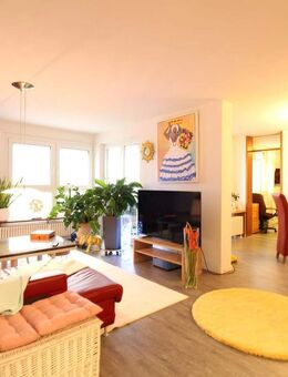 Großzügige und lichtdurchflutete Wohnung über den Dächern von Neugereut - Stuttgart