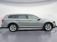 VW Passat Variant, 2.0 TDI Alltrack Passat S, Jahr 2022 - Reutlingen