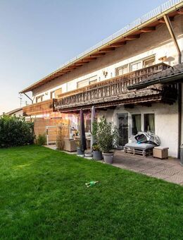 Einfamilienhaus Wohntraum mit bezugsfreier Einliegerwohnung / neue Heizung & PV Anlage - Egmating
