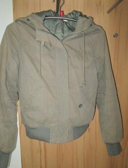 khakifarbene Damenkurzjacke - Herne Holsterhauen