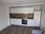 Teilmöblierte 2 Zimmer Wohnung mit XXL Terrasse in Stuttgart-Rohracker, kernsaniert KfW85 Standard - Stuttgart