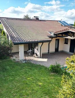 gepflegtes Architektenhaus mit Einliegerwohnung - Bad Steben