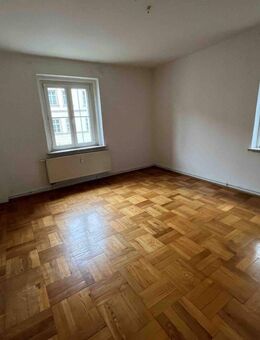 Altbauflair zum Verlieben: Helle Räume für Lebensfreude und Komfort - Hainichen (Sachsen)