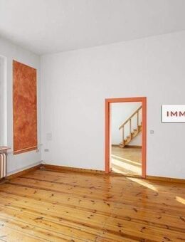 IMMOBERLIN.DE - Überschaubare Großzügigkeit! Altbauwohnung mit Balkon & Lift beim Kurfürstendamm - Berlin