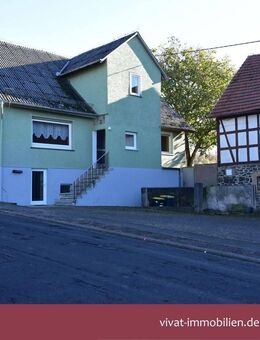 Ehem. Hofreite (Massivhaus) mit Garten, gr. Scheune und Hoffläche. Grüner Blick, schöne Landschaft. - Laubach (Hessen)