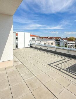 4. Stock mit Aufzug und zubuchbaren Services – perfekt für Senioren! - Nürnberg