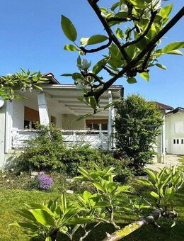 Ruhig gelegener Bungalow mit tollem Garten und Werkstatt - Aldersbach