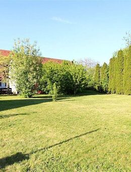 Außergewöhnliches Wohn- und Geschäftshaus mit Potenzial in Nürnberg-Buch - Nürnberg